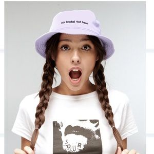 NWT Olivia Rodrigo ‘Brutal’ Bucket Hat